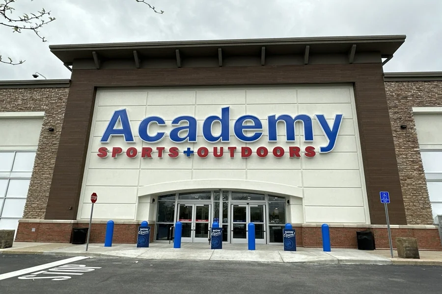 Does Academy Take Apple Pay