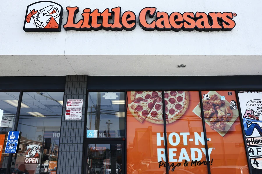 Does Little Caesars Take Apple Pay