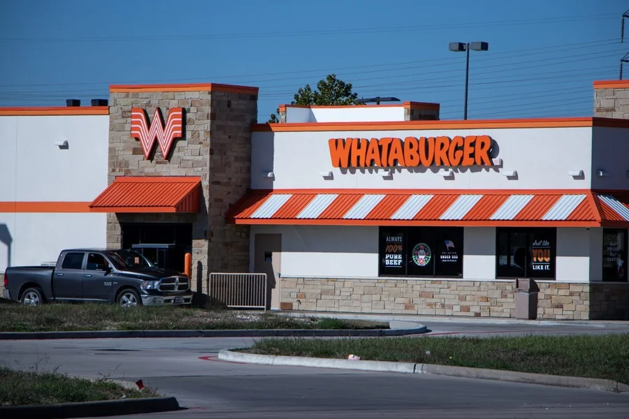 Does Whataburger Take Apple Pay