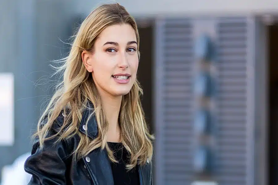 Hailey Bieber No Makeup Look