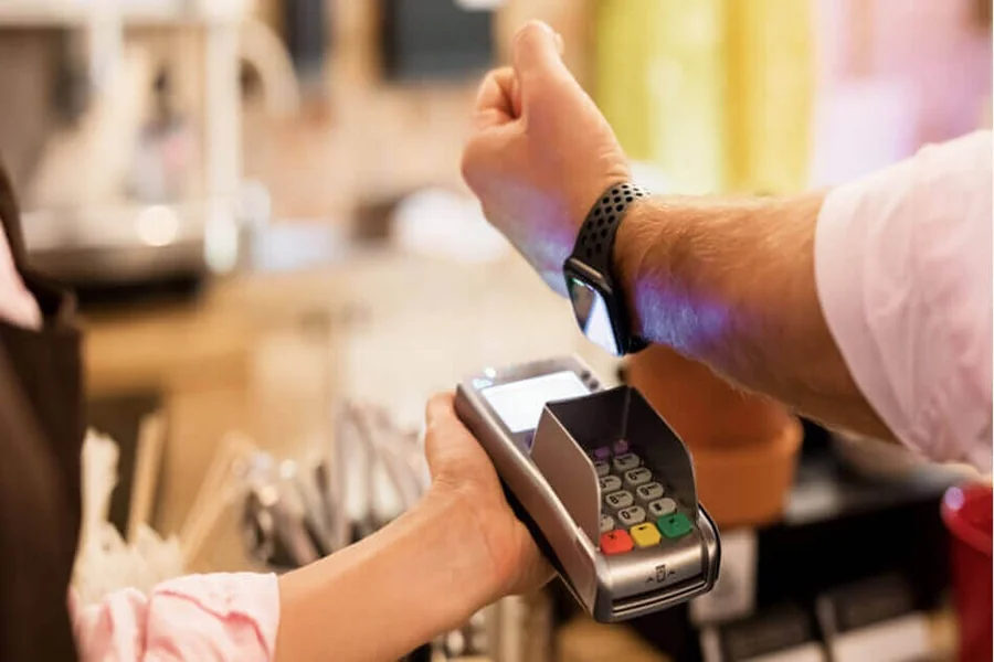 Does Casey’s Take Apple Pay