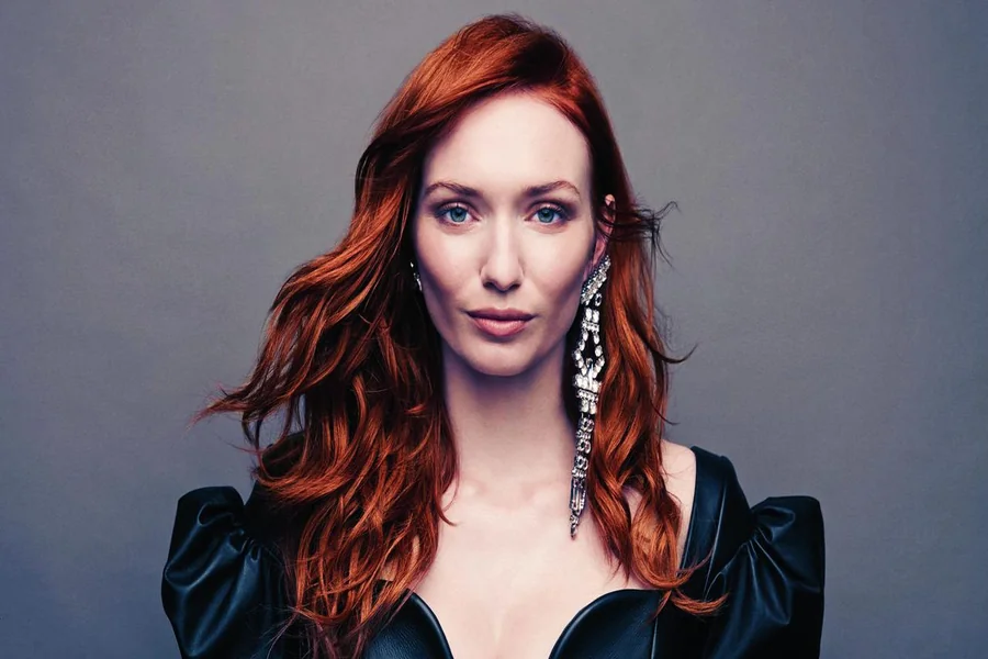 Eleanor Tomlinson Husband