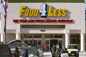 Does Food 4 Less Take Apple Pay