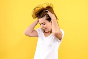How to Spot the Early Signs of an Unhealthy Scalp
