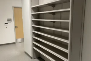 How Efficient Pharmacy Shelving Streamlines Daily Operations