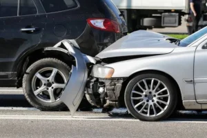 Why Every Car Accident Victim Should Speak with a St. Louis Personal Injury Lawyer